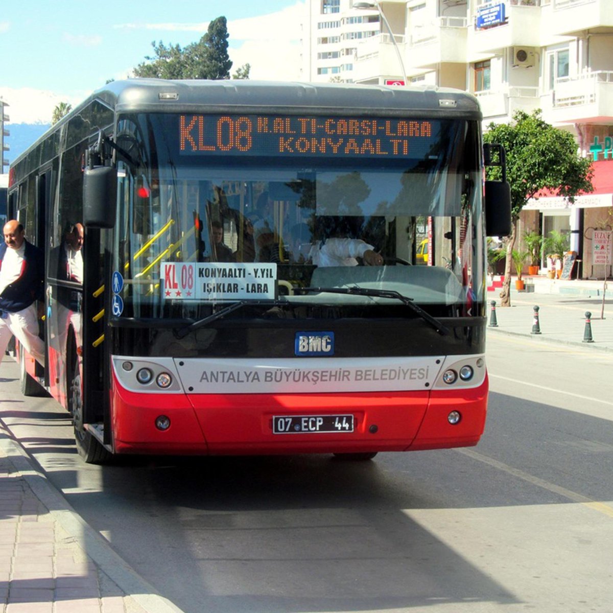 Transport publiczny w Antalyi